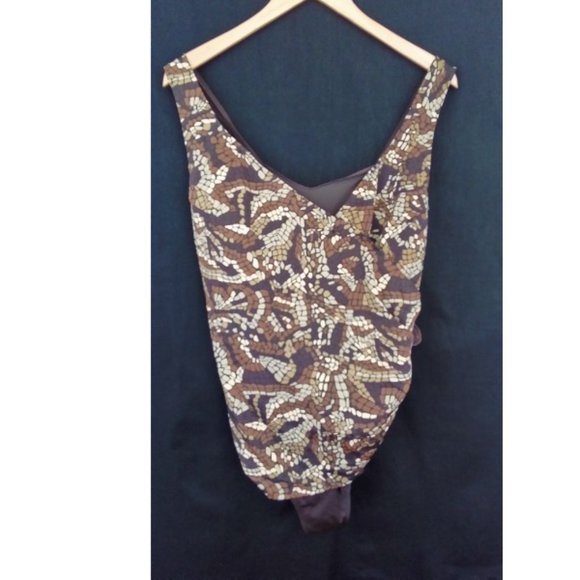 One Piece Swim Suit Size 20w - Picture 4 of 7